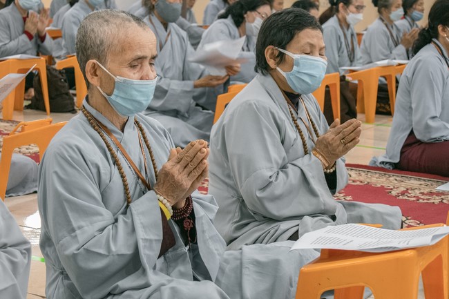 One-Day peaceful Retreat and thanks to Avalokitesvara at Hoa Phuc Pagoda