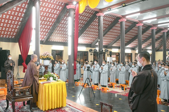 One-Day peaceful Retreat and thanks to Avalokitesvara at Hoa Phuc Pagoda