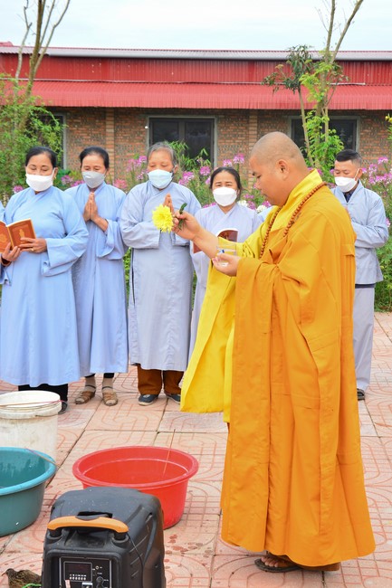 One-day peaceful Day at Tu Phap Co Tu Pagoda