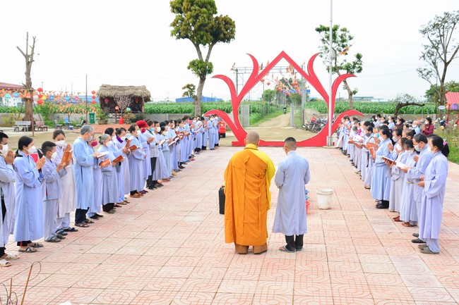 One-day peaceful Day at Tu Phap Co Tu Pagoda