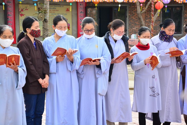 One-day peaceful Day at Tu Phap Co Tu Pagoda