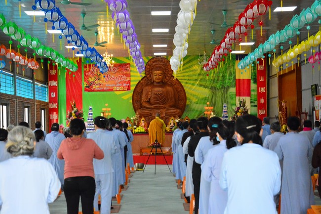 One-day peaceful Day at Tu Phap Co Tu Pagoda