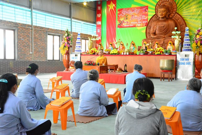 One-day peaceful Day at Tu Phap Co Tu Pagoda