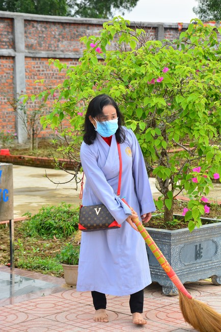 One-day peaceful Day at Tu Phap Co Tu Pagoda