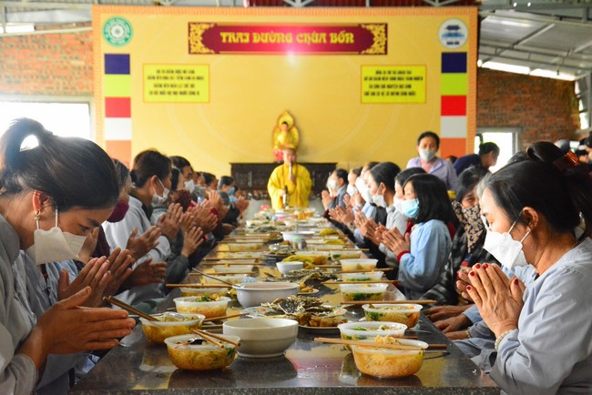 One-day peaceful Day at Tu Phap Co Tu Pagoda
