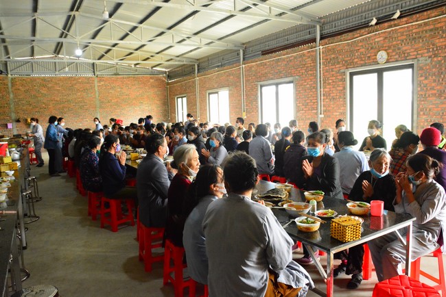 One-day peaceful Day at Tu Phap Co Tu Pagoda