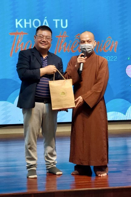 Khóa tu thanh thiếu niên