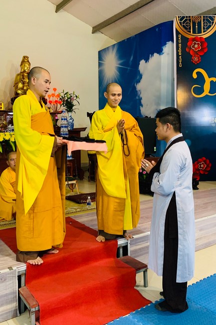 The 16th retreat “Practice as the Buddha's Teachings” at Dong Cao Pagoda
