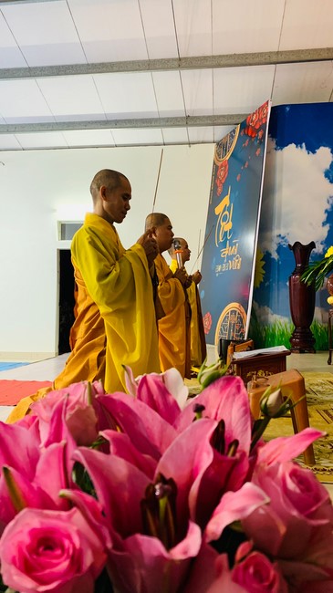 The 16th retreat “Practice as the Buddha's Teachings” at Dong Cao Pagoda