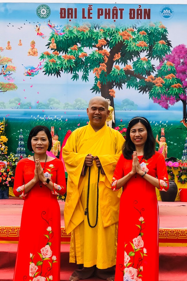 The Buddha’s birthday celebration at Dong Cao pagoda