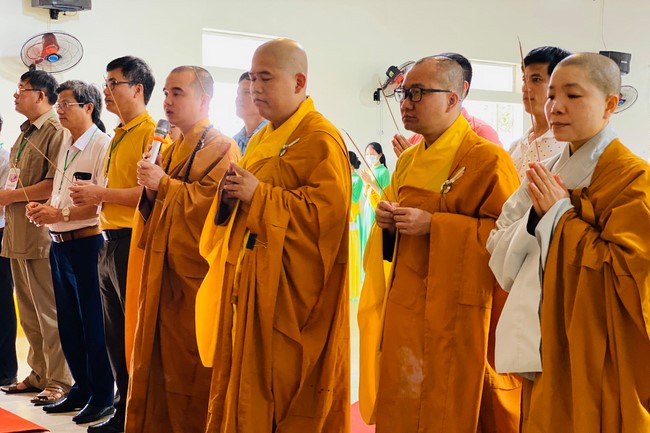 The Buddha’s birthday celebration at Dong Cao pagoda