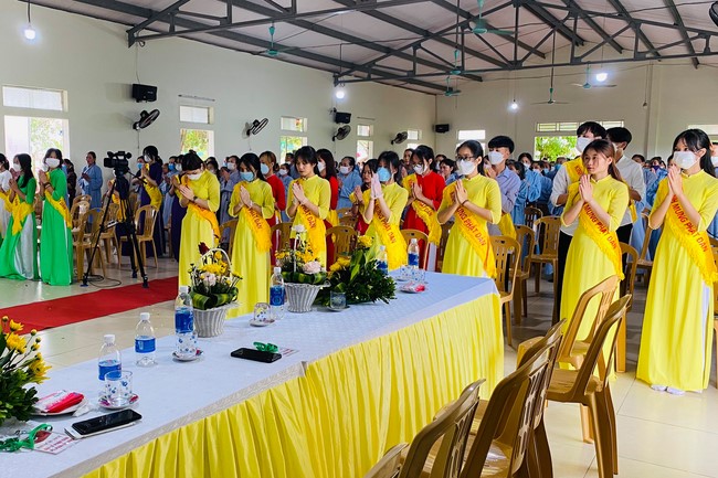 The Buddha’s birthday celebration at Dong Cao pagoda