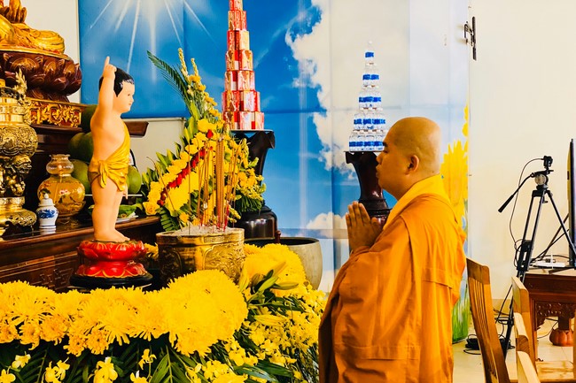 The Buddha’s birthday celebration at Dong Cao pagoda