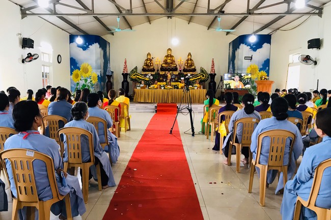 The Buddha’s birthday celebration at Dong Cao pagoda