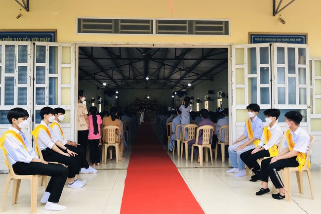 The Buddha’s birthday celebration at Dong Cao pagoda