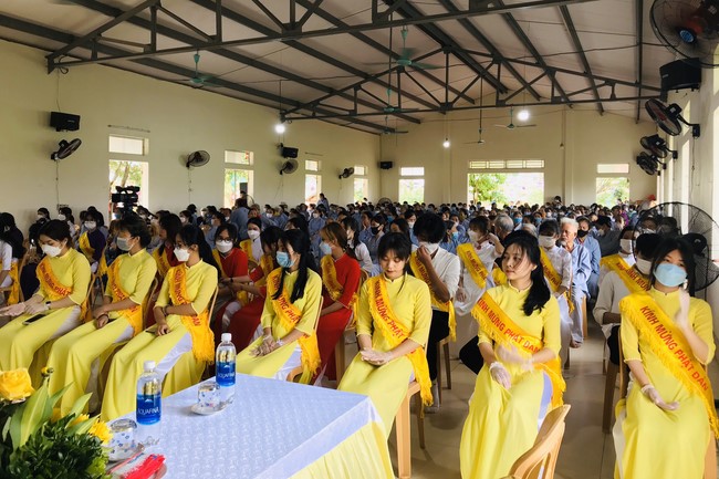 The Buddha’s birthday celebration at Dong Cao pagoda
