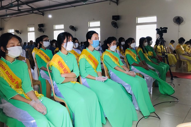 The Buddha’s birthday celebration at Dong Cao pagoda