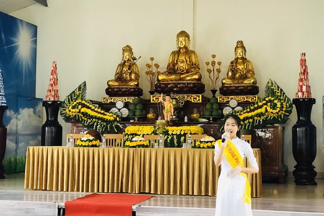 The Buddha’s birthday celebration at Dong Cao pagoda