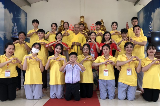 The Buddha’s birthday celebration at Dong Cao pagoda