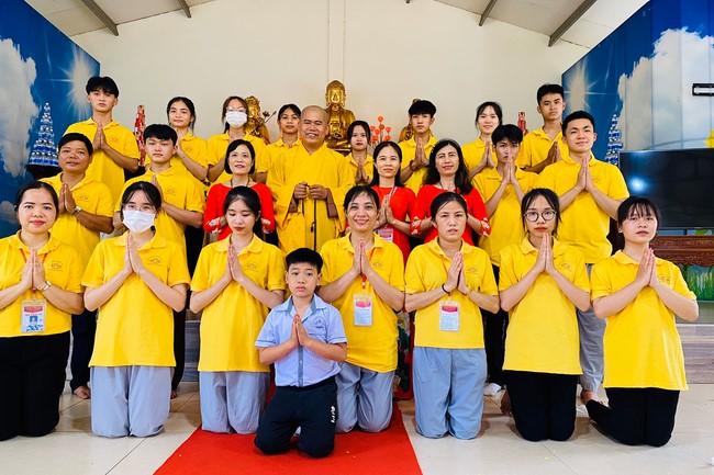 The Buddha’s birthday celebration at Dong Cao pagoda