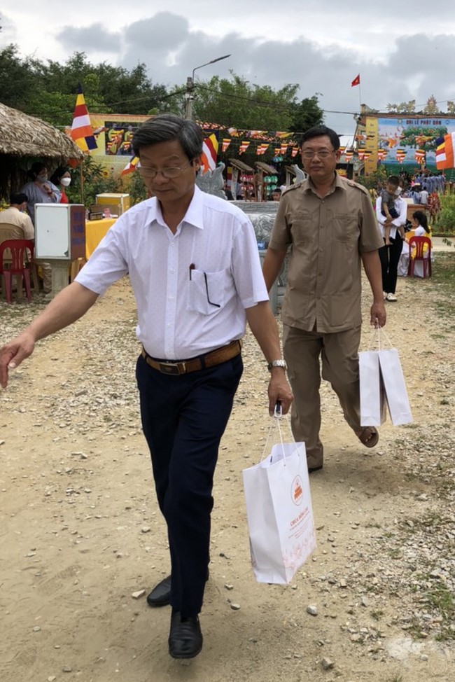 The Buddha’s birthday celebration at Dong Cao pagoda