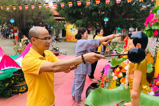 The Buddha’s birthday celebration at Dong Cao pagoda
