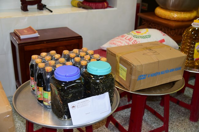 Cúng dường Tam bảo chùa An Sơn, Quảng Ngãi