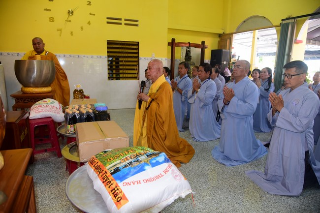 Cúng dường Tam bảo chùa An Sơn, Quảng Ngãi