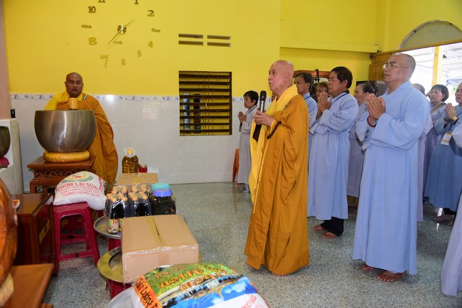 Cúng dường Tam bảo chùa An Sơn, Quảng Ngãi