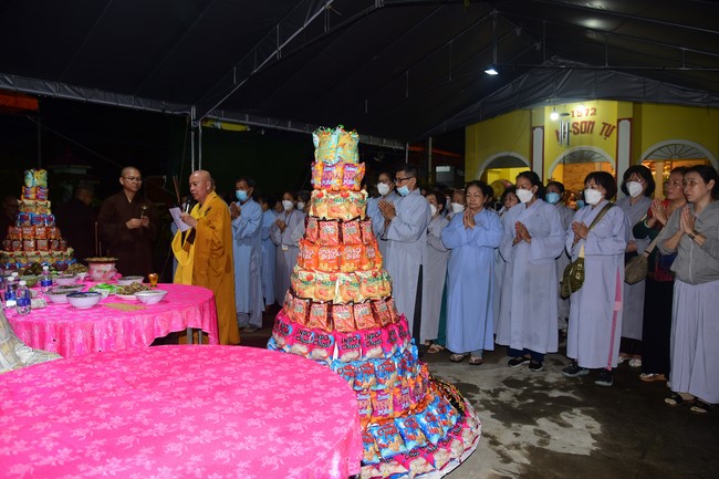 Cúng dường Tam bảo chùa An Sơn, Quảng Ngãi