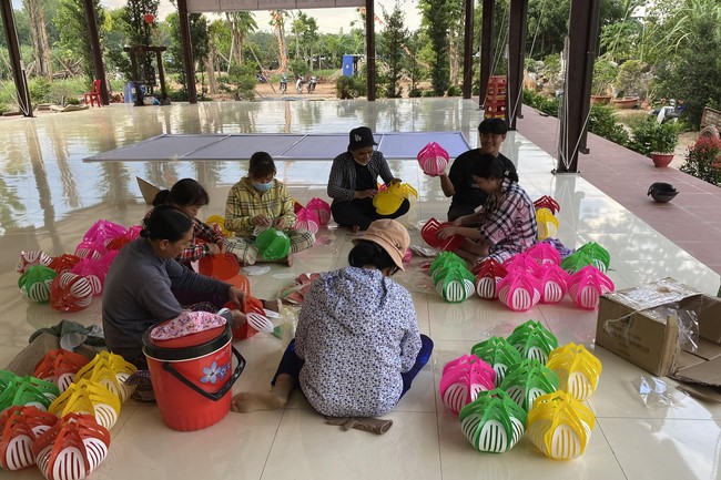 Buddha's Birthday Ceremony at Suoi Phap Pagoda, Tay Ninh