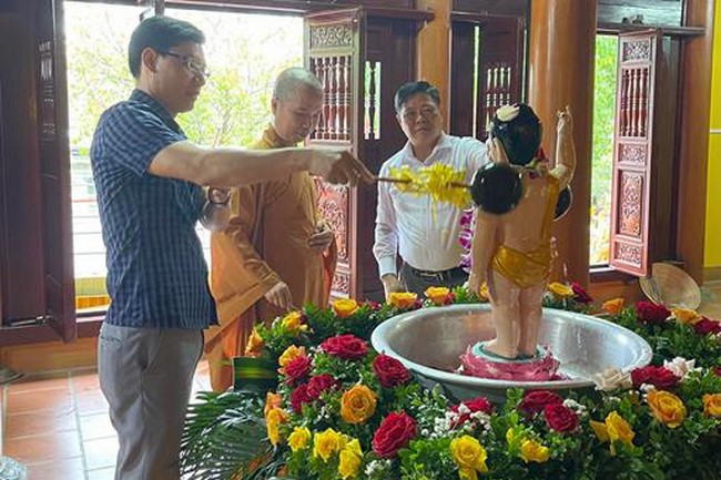 Buddha's Birthday Ceremony at Tieu Dao Pagoda