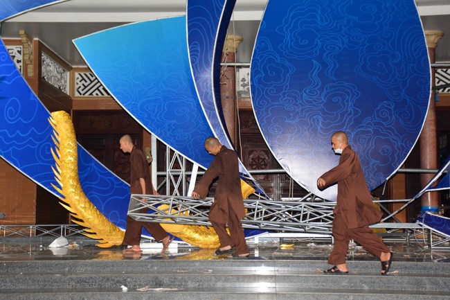 Preparing for the Vesak Great Ceremony of Buddha's Birthday 2022 (part 2)