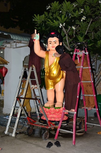 Preparing for the Vesak Great Ceremony of Buddha's Birthday 2022 (part 2)