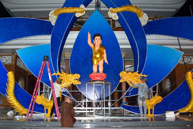 Preparing for the Vesak Great Ceremony of Buddha's Birthday 2022 (part 2)