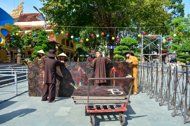 Preparing for the Vesak Great Ceremony of Buddha's Birthday 2022 (part 2)