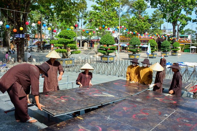 Preparing for the Vesak Great Ceremony of Buddha's Birthday 2022 (part 2)