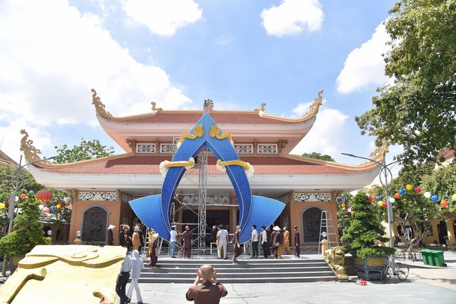 Preparing for the Vesak Great Ceremony of Buddha's Birthday 2022 (part 2)