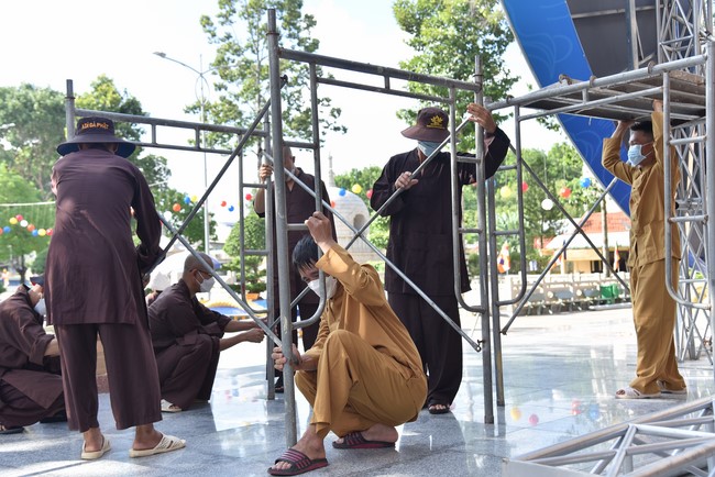 Preparing for the Vesak Great Ceremony of Buddha's Birthday 2022 (part 2)