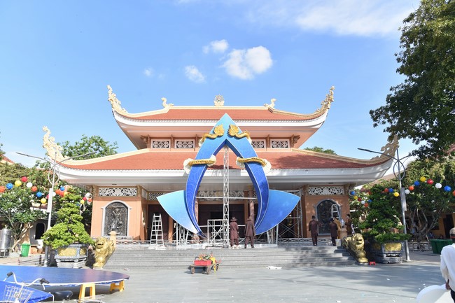 Preparing for the Vesak Great Ceremony of Buddha's Birthday 2022 (part 2)