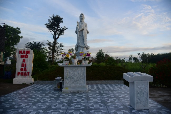 Lễ Sái Tịnh đúc chuông và tặng quà Quảng Ngãi