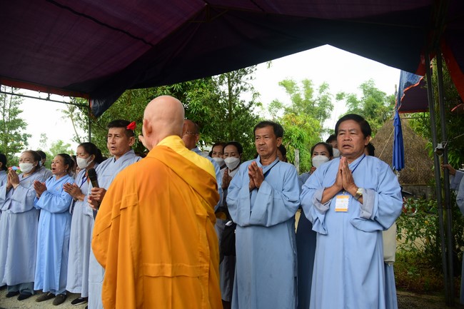 Lễ Sái Tịnh đúc chuông và tặng quà Quảng Ngãi