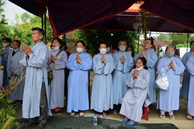 Lễ Sái Tịnh đúc chuông và tặng quà Quảng Ngãi