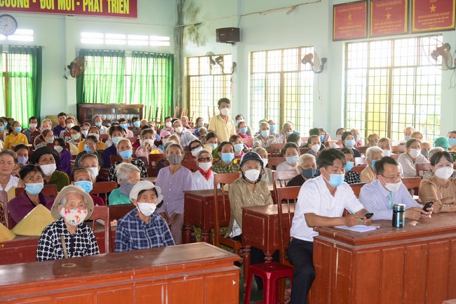 Lễ Sái Tịnh đúc chuông và tặng quà Quảng Ngãi