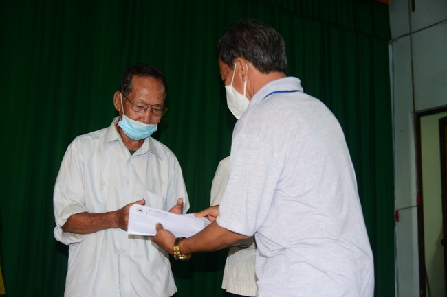 Lễ Sái Tịnh đúc chuông và tặng quà Quảng Ngãi