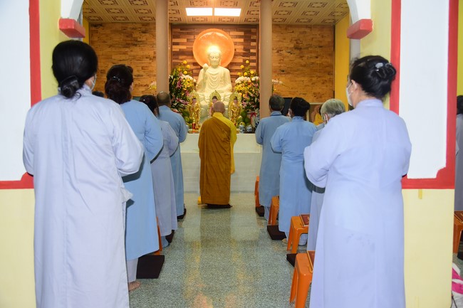 Lễ Sái Tịnh đúc chuông và tặng quà Quảng Ngãi