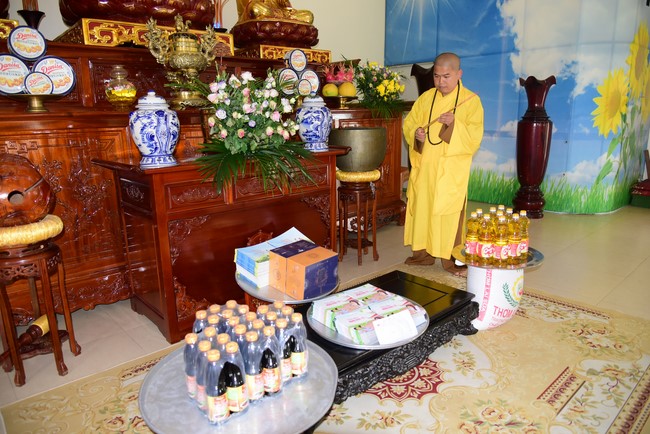 Cúng dường Tam bảo chùa Đống Cao, Thanh Hóa