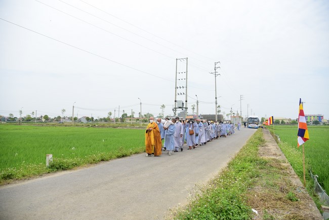 Cúng dường Tam bảo chùa Đống Cao, Thanh Hóa