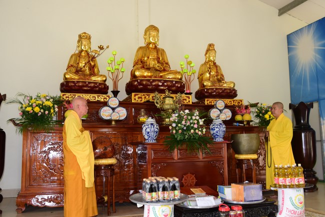 Cúng dường Tam bảo chùa Đống Cao, Thanh Hóa