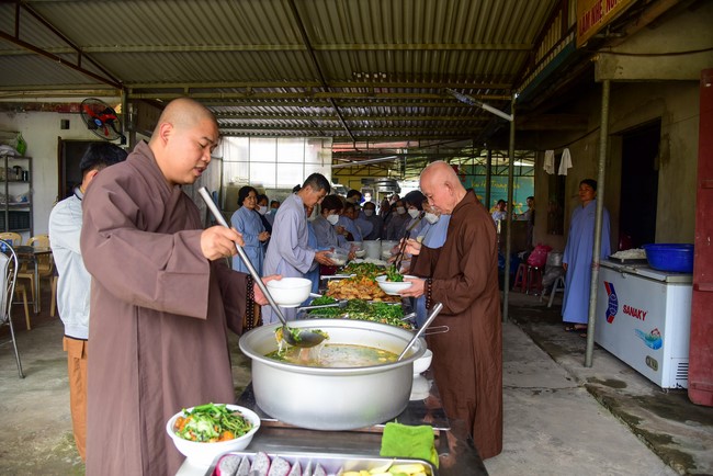 Cúng dường Tam bảo chùa Đống Cao, Thanh Hóa